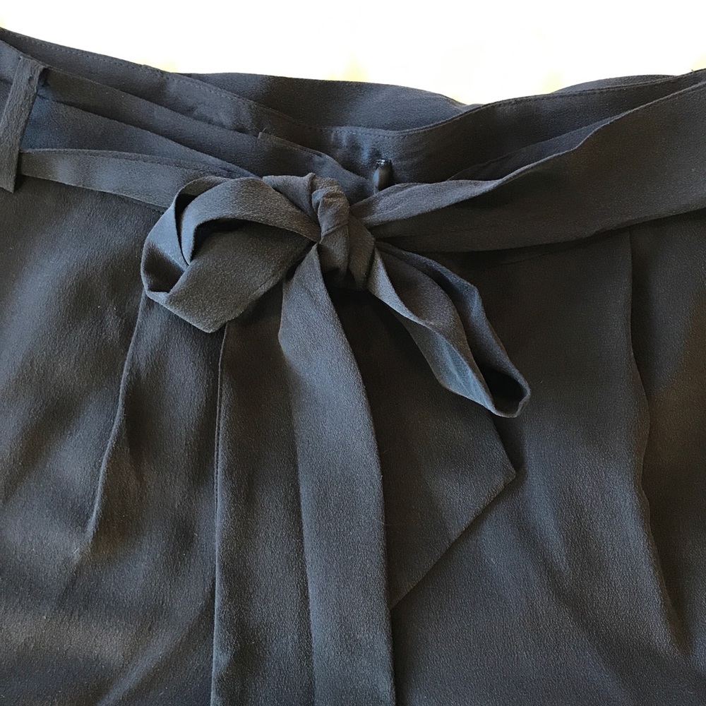 Guess Black Silk Shorts - Picture 2 of 8